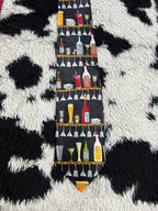 Bar Shelves Graphic Tie
