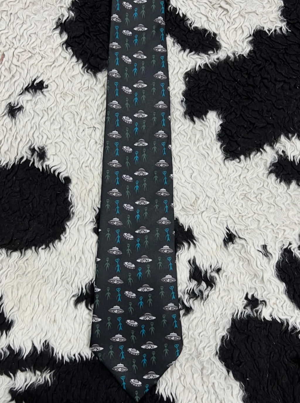 Aliens & UFOs Tie