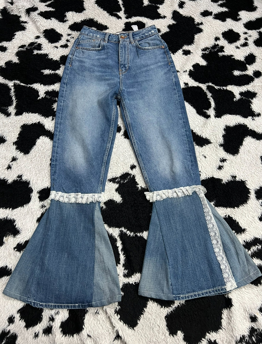 Zara High-Waisted Flare Denims (Waist 24)
