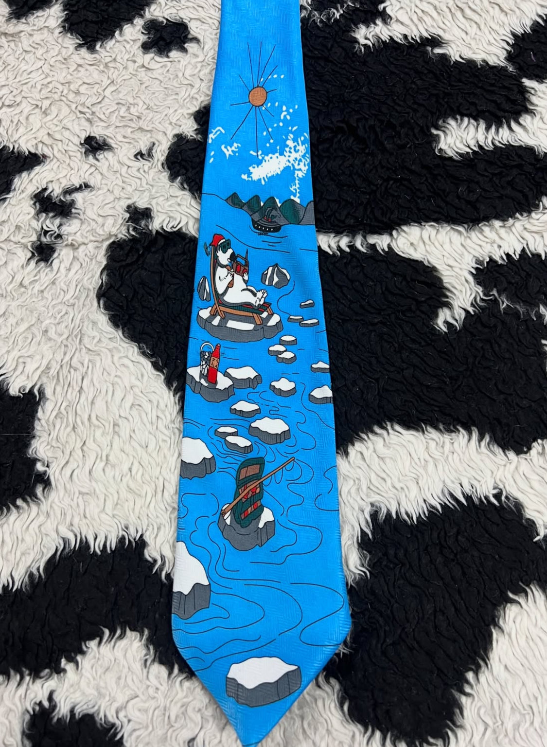 Polar Bear Chilling Tie