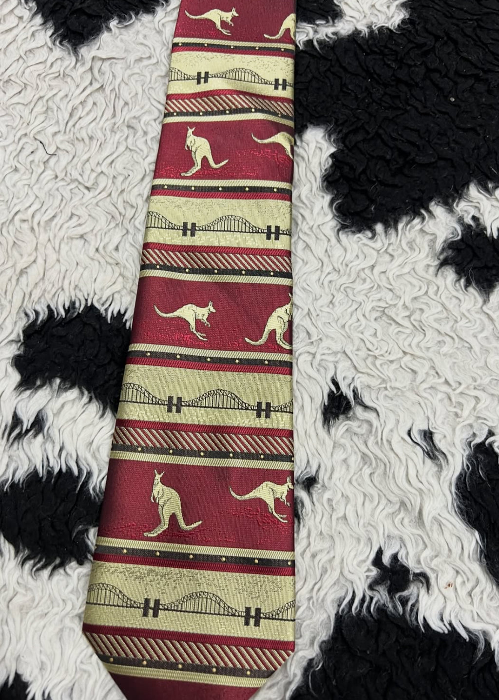 Fully Embroidered Kangaroo Tie