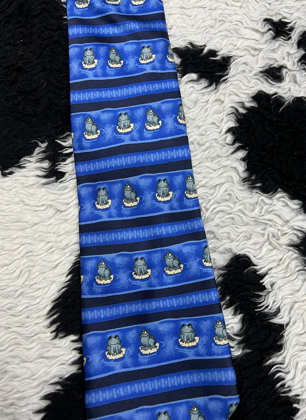 Frogs on Lily Pads Tie