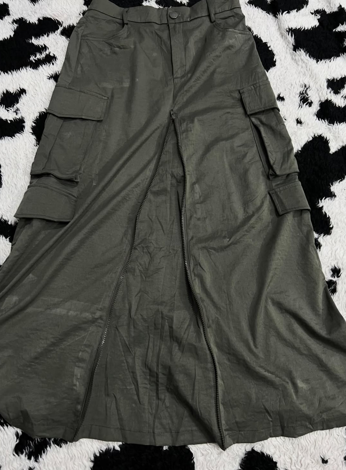 Green Zipper Cargo Skirt