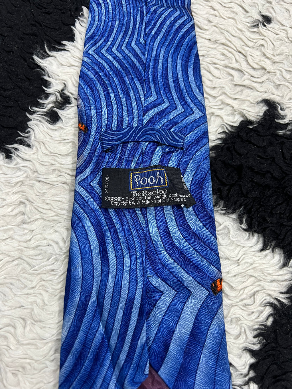 Winnie the Pooh & Tigger Tie