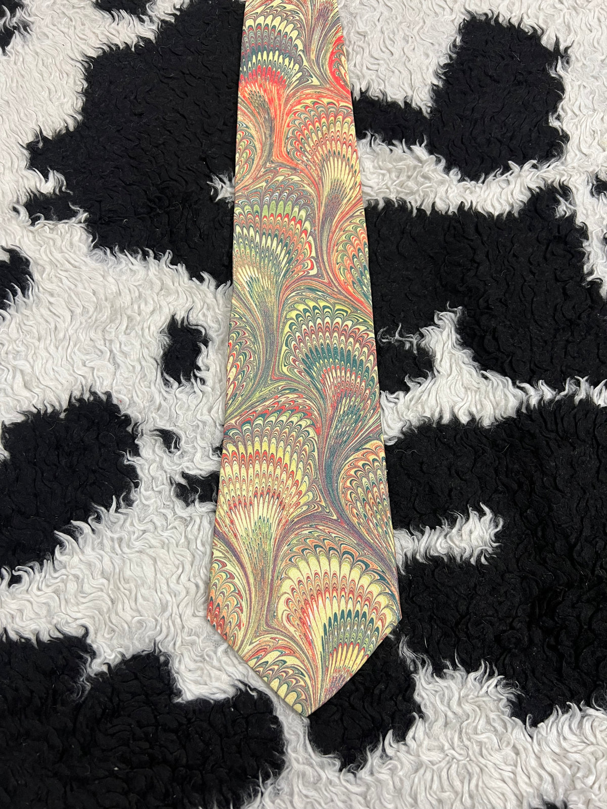 Wolfmark Marbling Tie