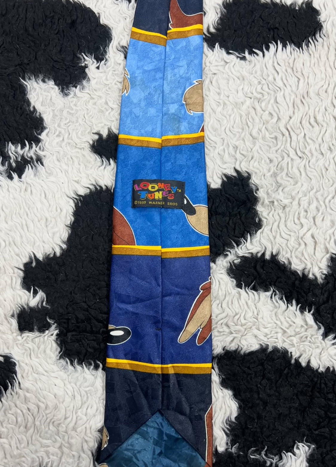 Vintage 1997 Looney Tunes Will E. Coyote Tie