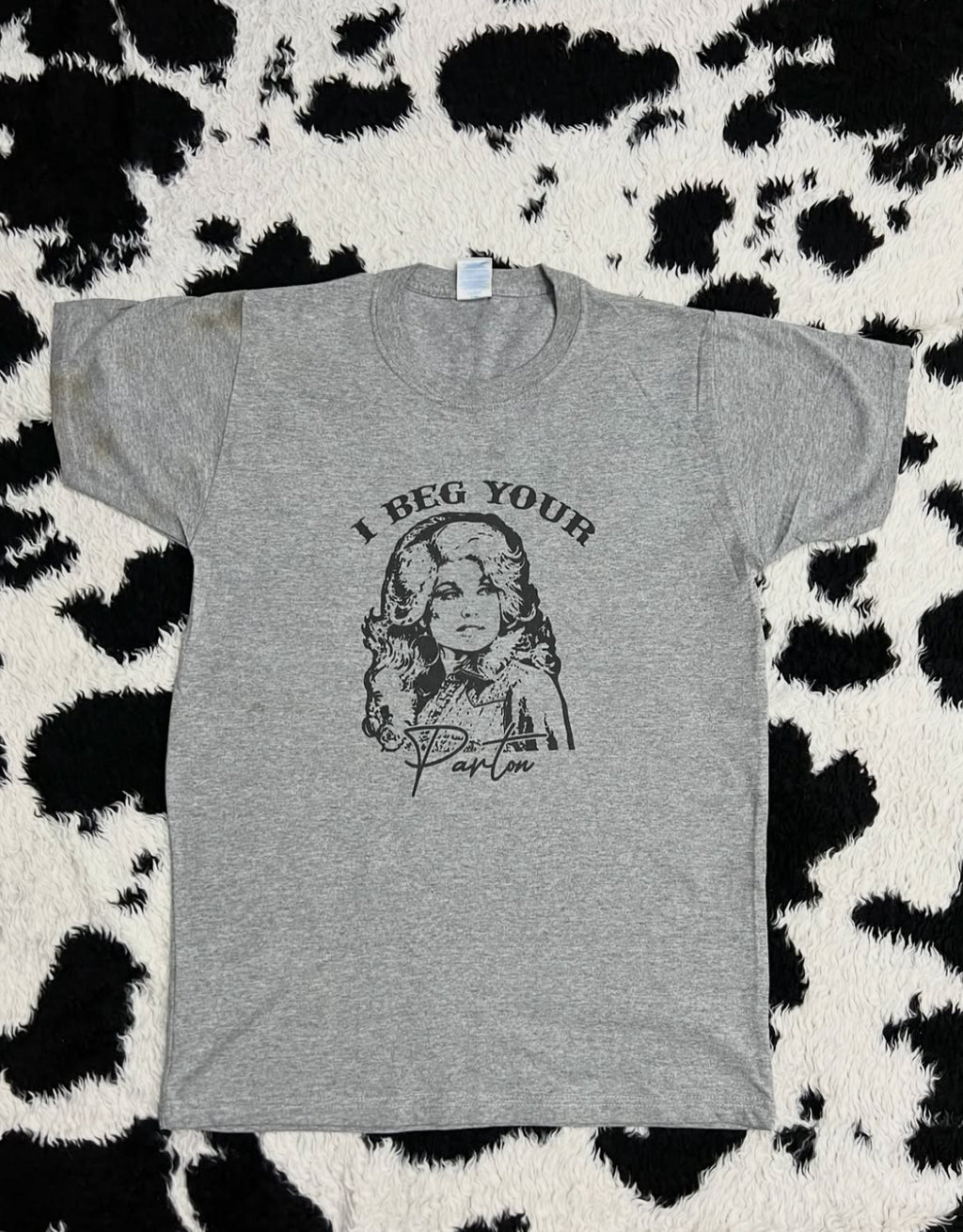 Dolly Parton "I Beg Your Parton" Tee (Medium)