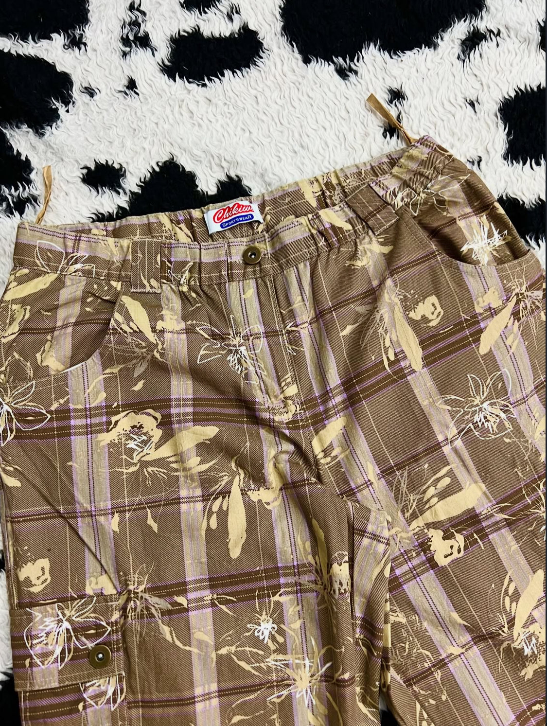 Chikiwa Floral Pants Convertible to Shorts (Waist 32)