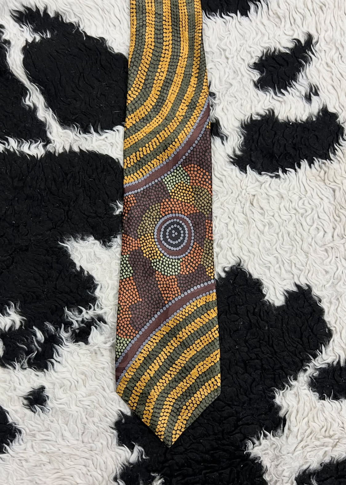 Two Dotted Tungurrayi Tie