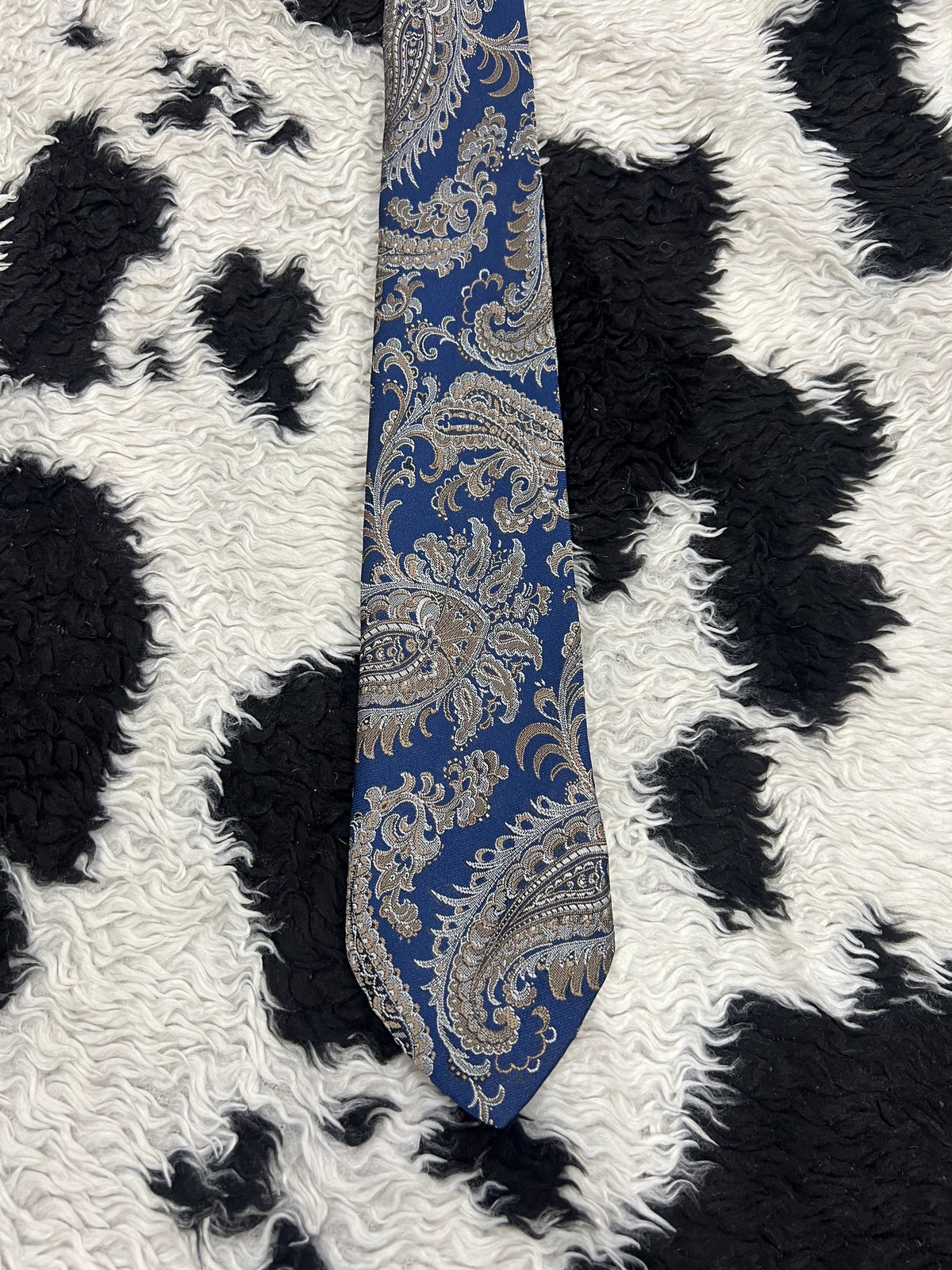 Paolo Vincente Blue Paisley Embroidered Tie