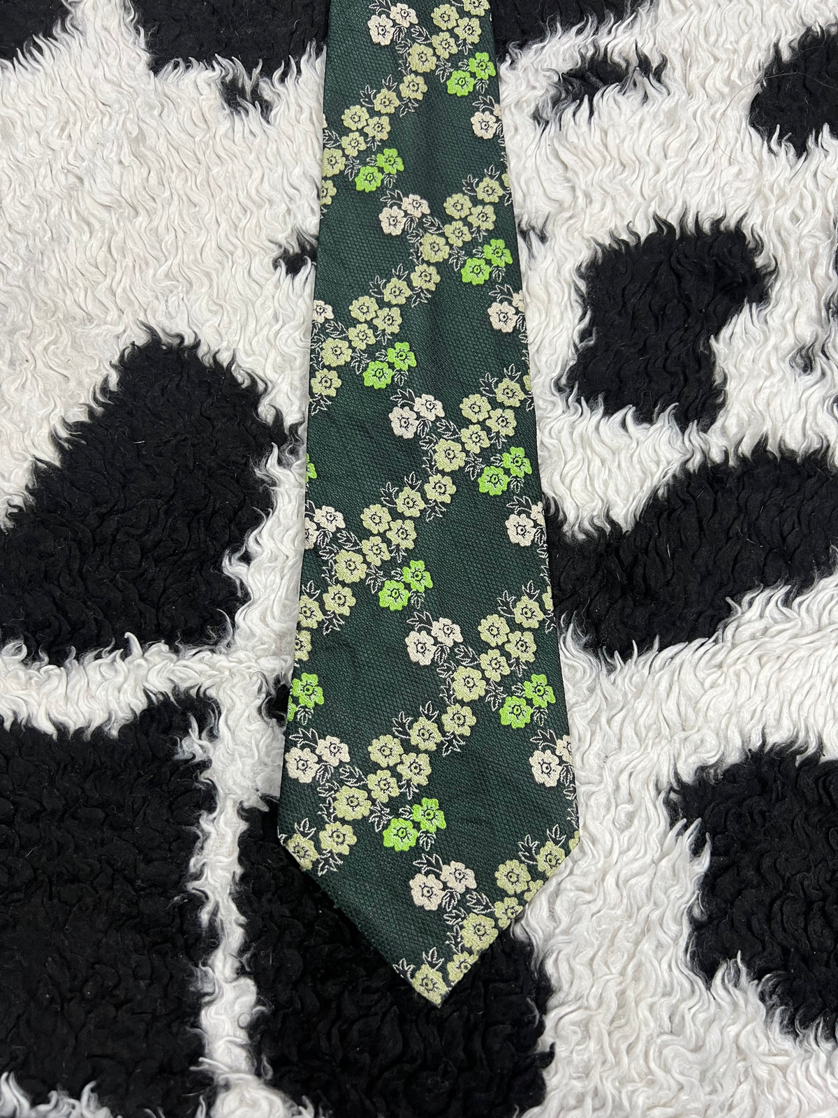 Tootal Green Floral Embroidered Tie