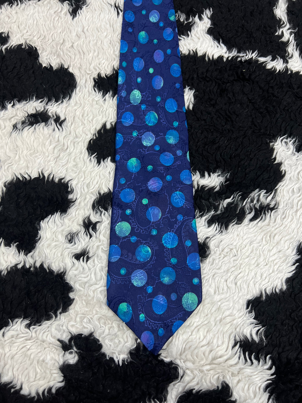 Liberty Dotted Double-Textured Paisley Tie