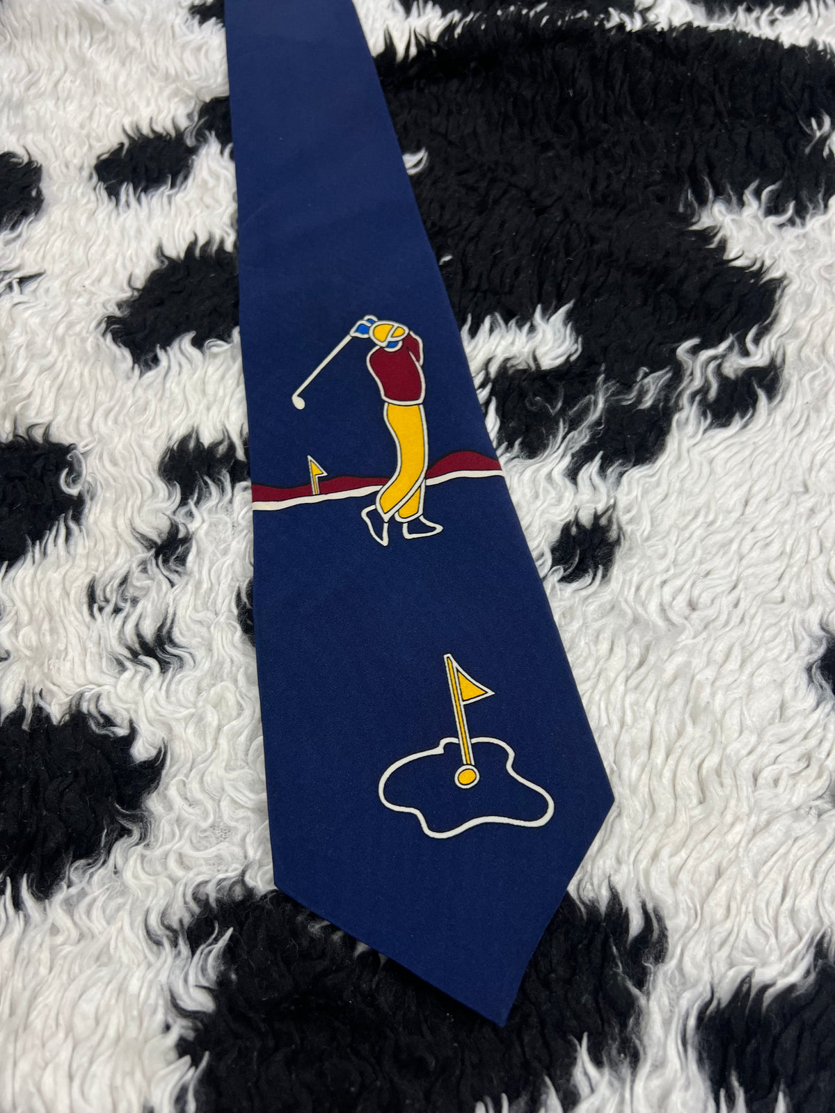 Golfing Graphic Tie