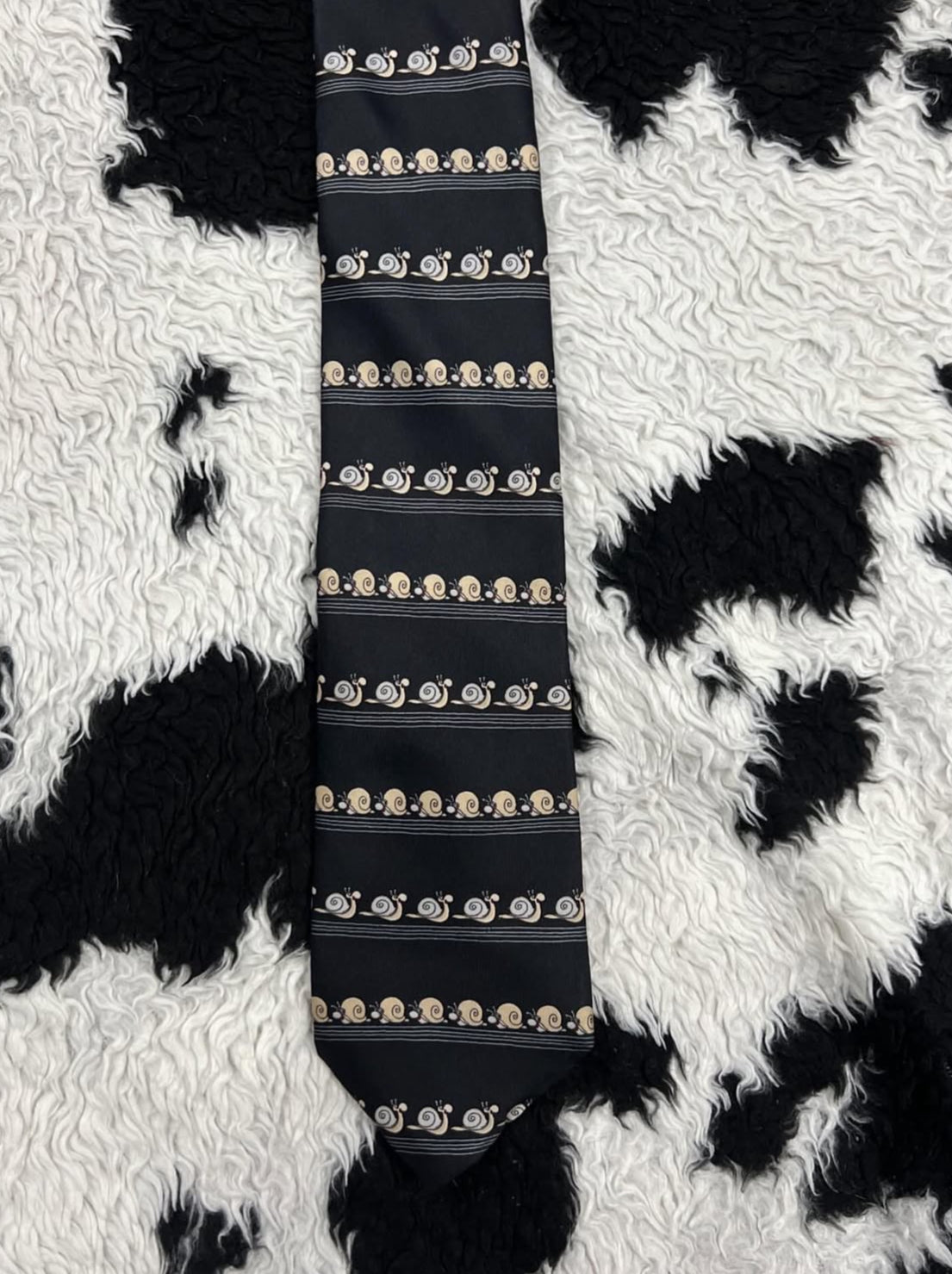 Black Snails Tie