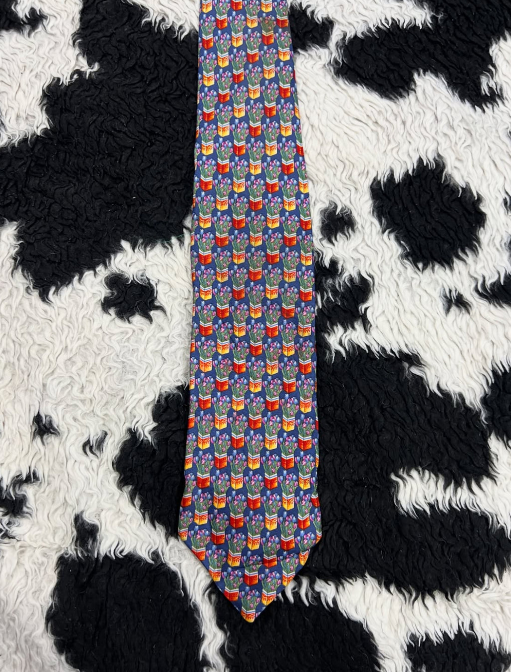 Tulips in Flower Pots Tie