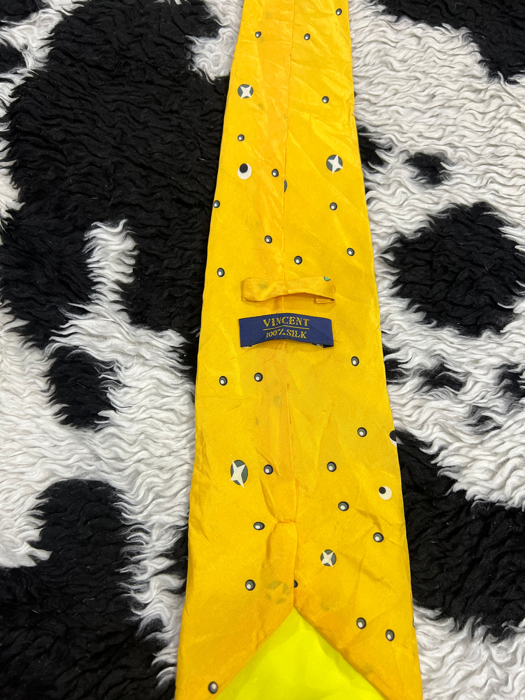 Aliens See No Evil, Speak No Evil, Hear No Evil Tie