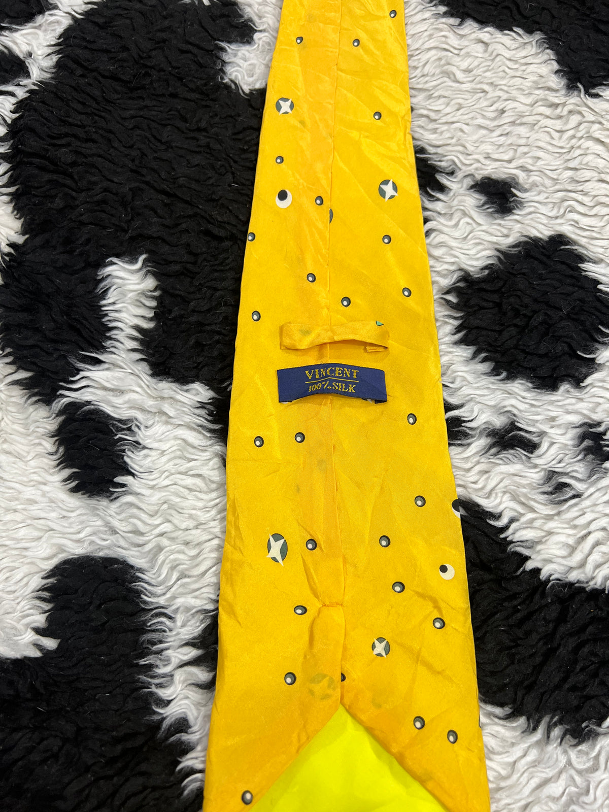 Aliens See No Evil, Speak No Evil, Hear No Evil Tie