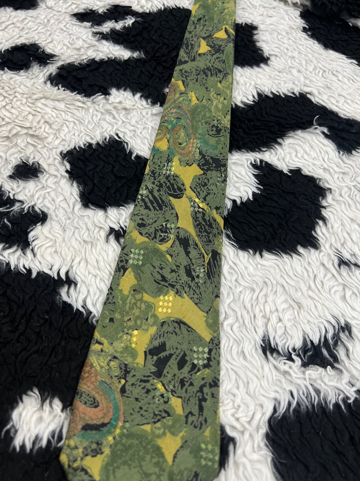 Green Abstract Tie