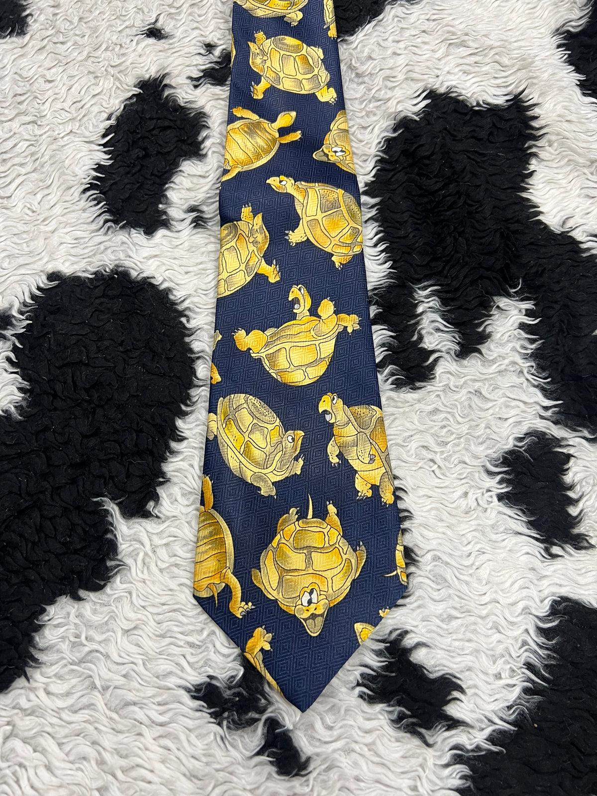 Falling Turtles Tie