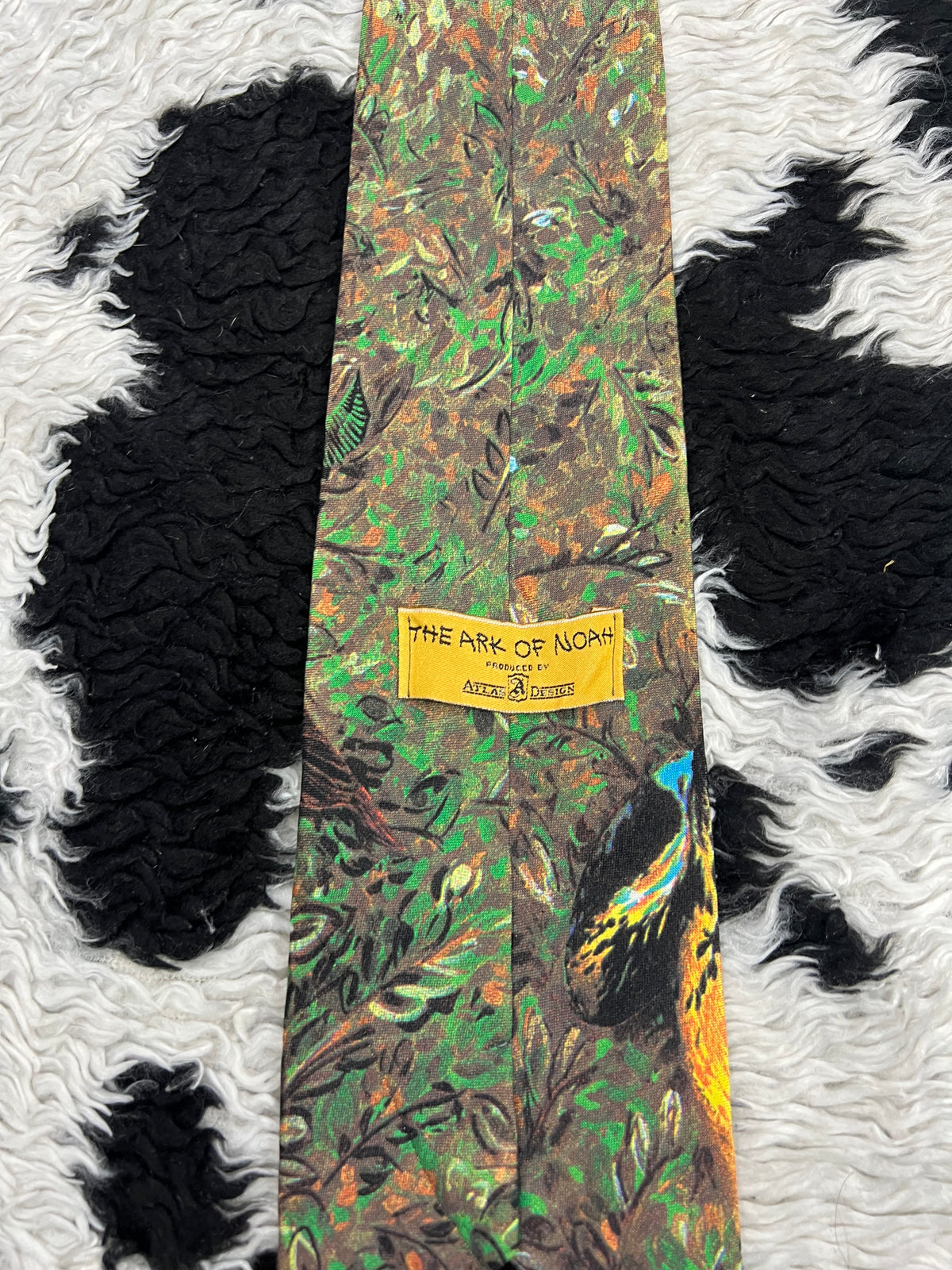 Ark of Noah Birds Tie
