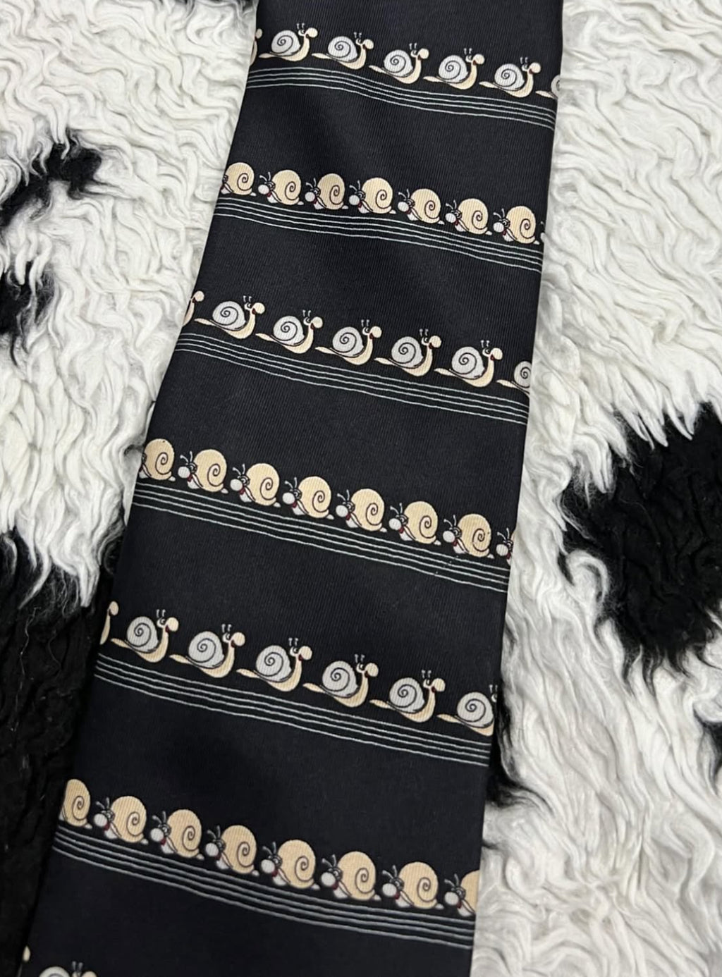 Black Snails Tie