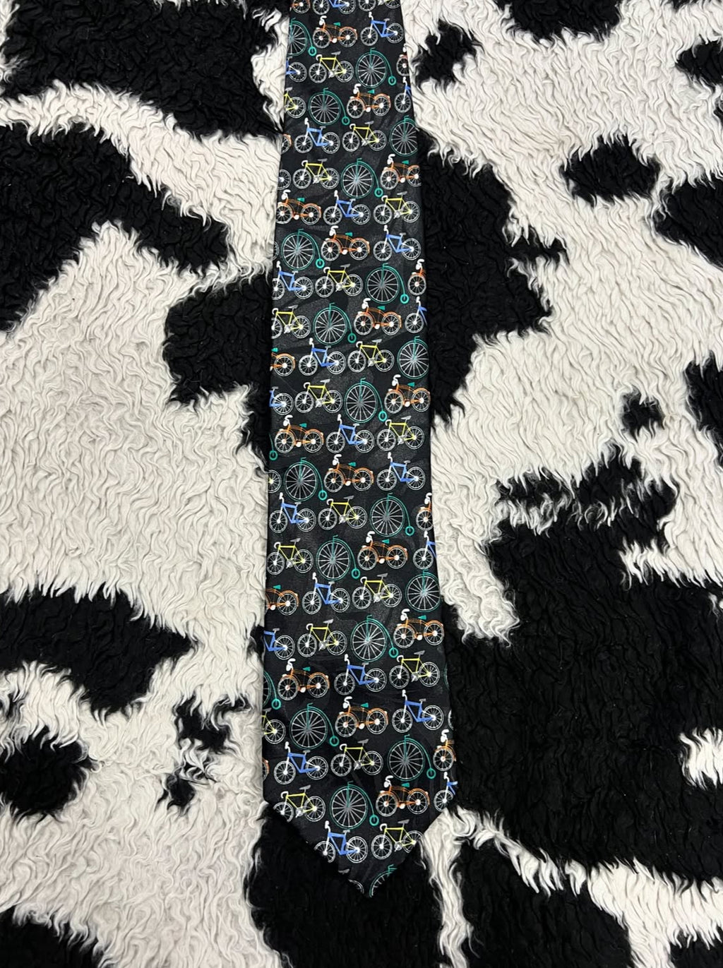 Bicycles Tie