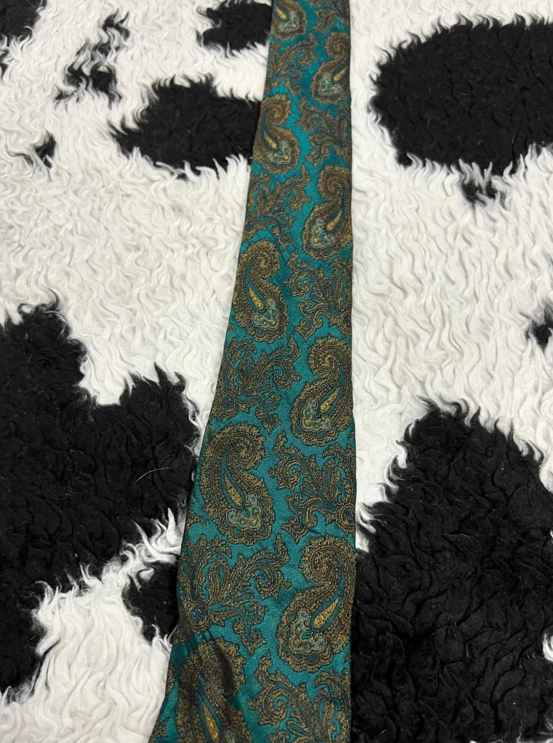 PRINCIPLES Green Paisley Narrow Tie