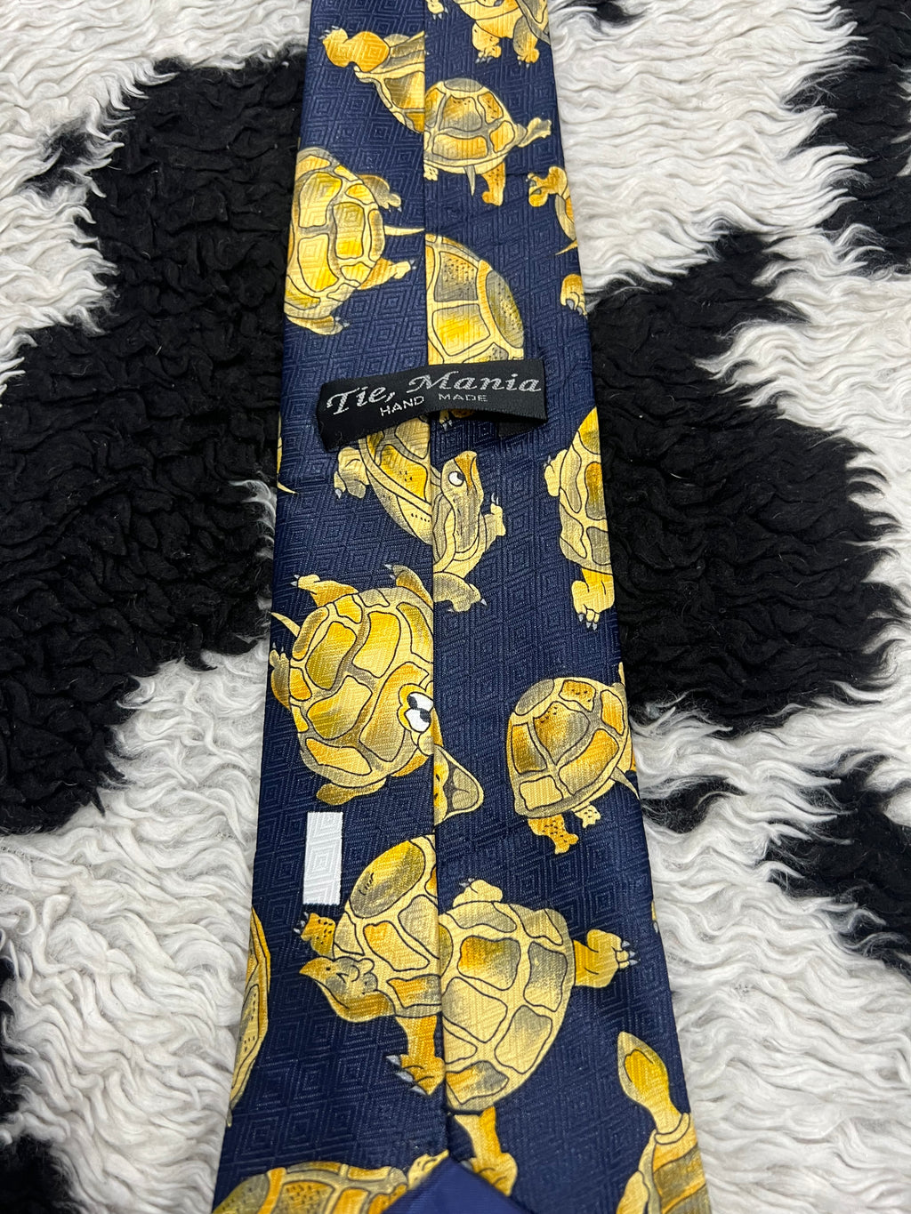 Falling Turtles Tie