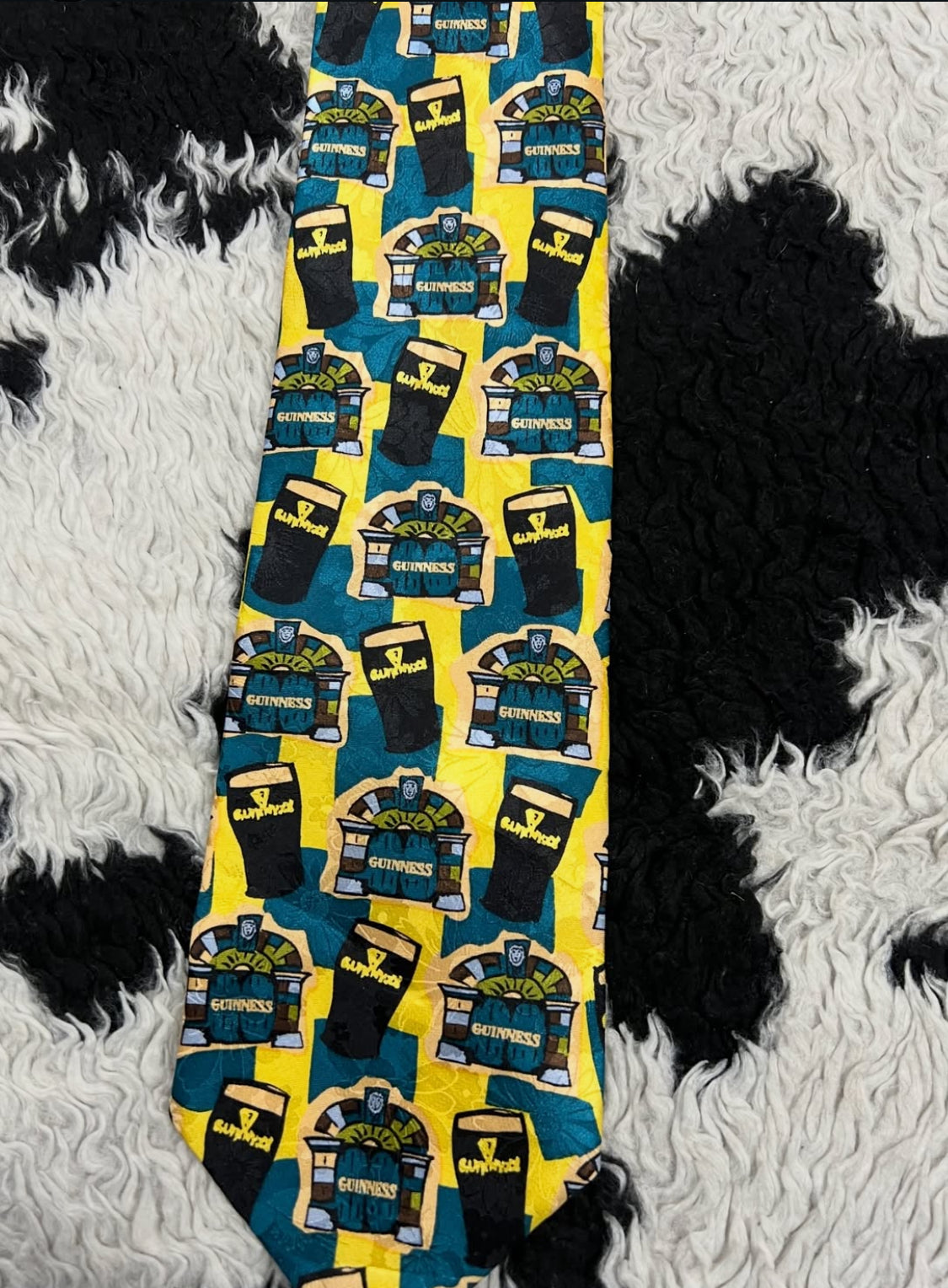 Guinness Drinks Tie