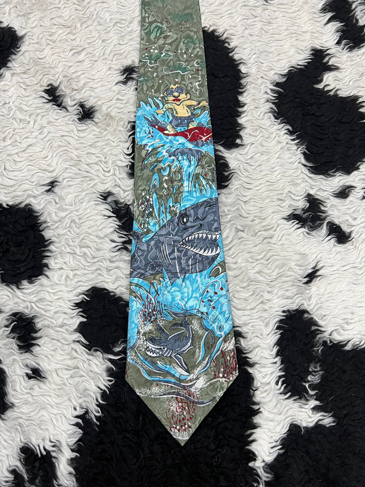 Shark Surfing Tie