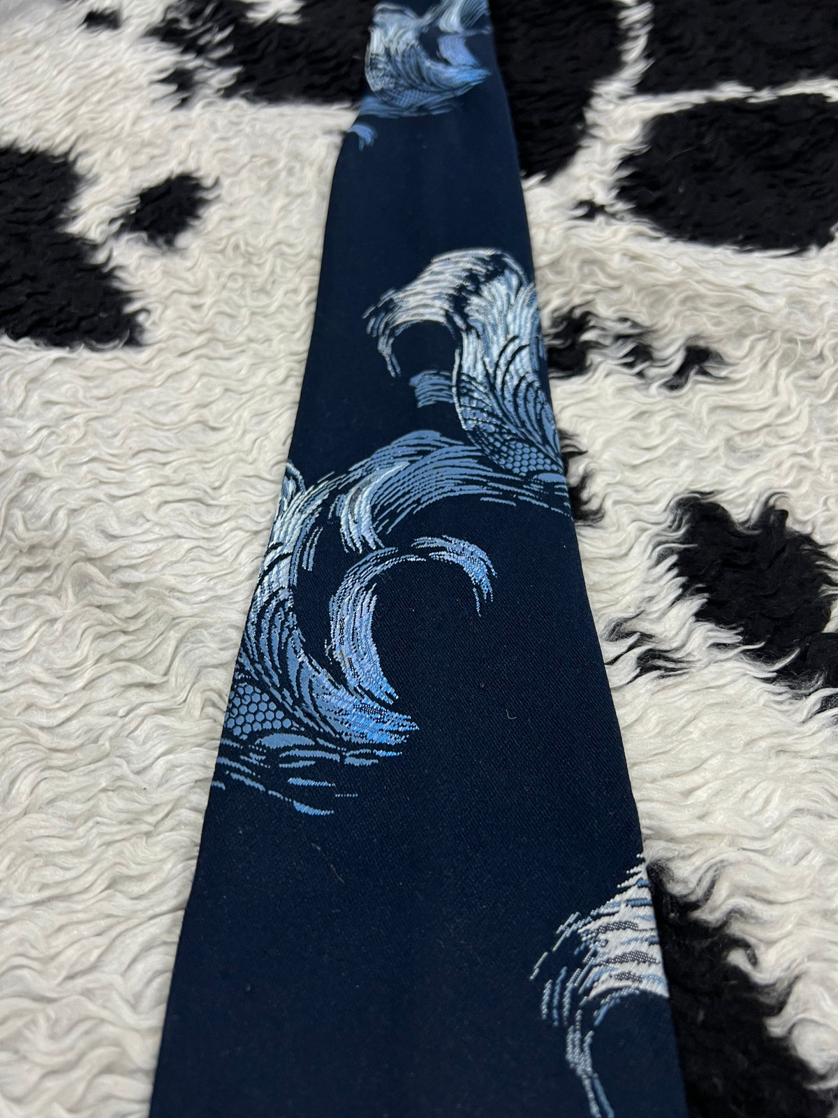 Blue Waves Embroidered Tie