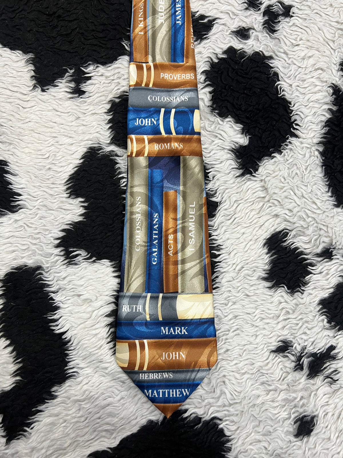 Books Tie