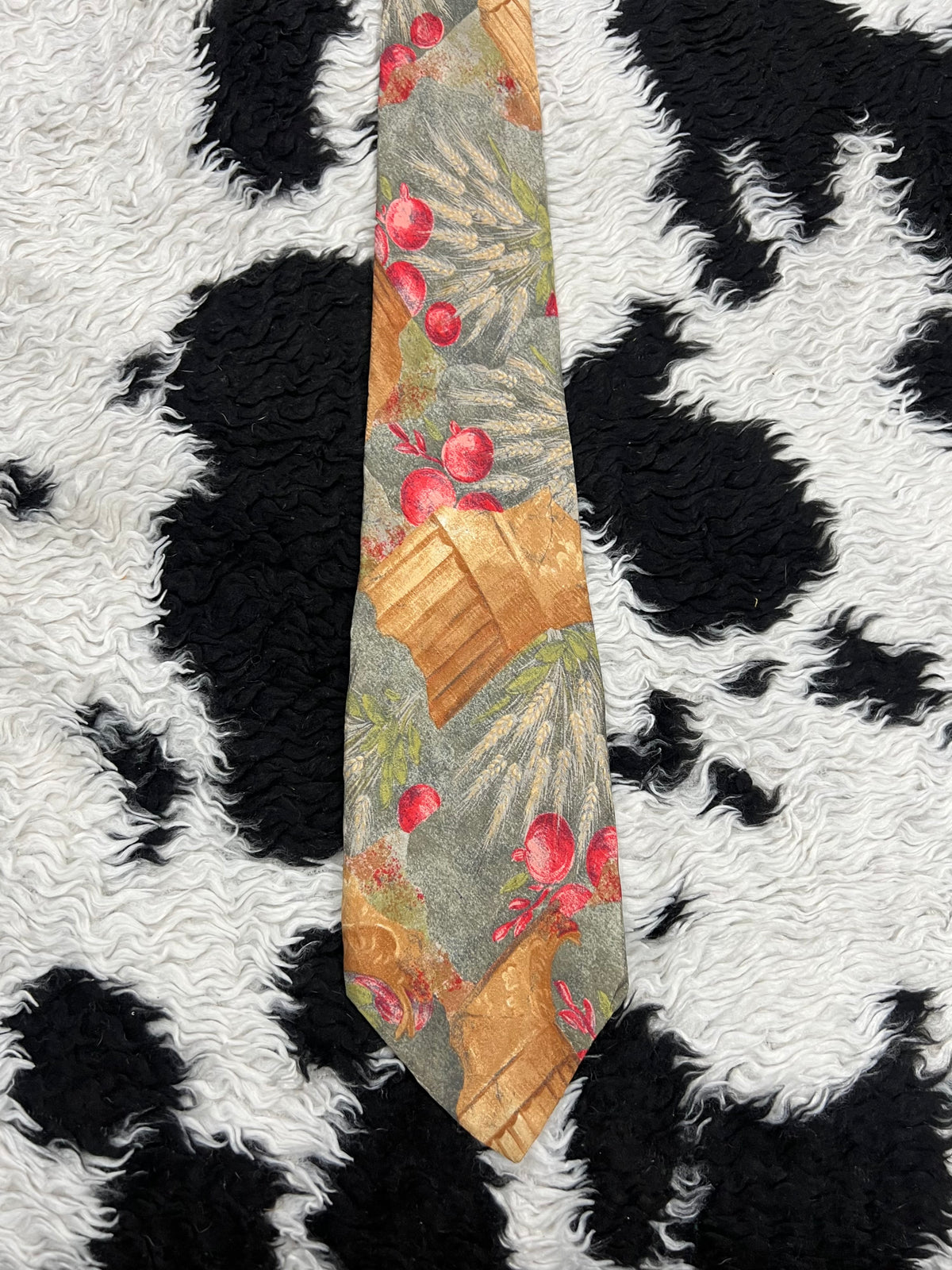 Pomegranate Graphic Tie