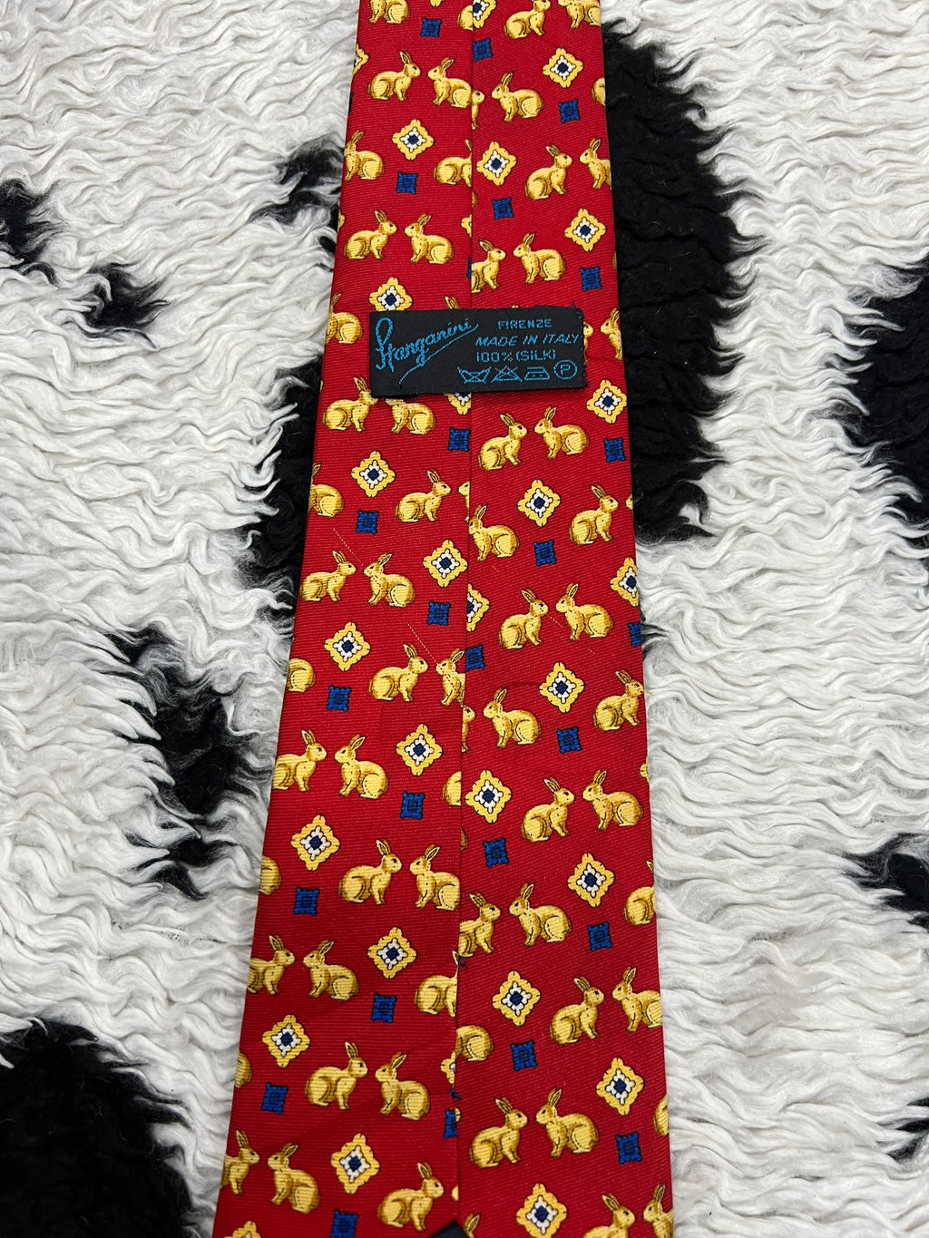 Bunnies Tie