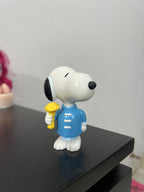 Vintage 1999 Taiwan Snoopy holding Harvested Wheat Figurine