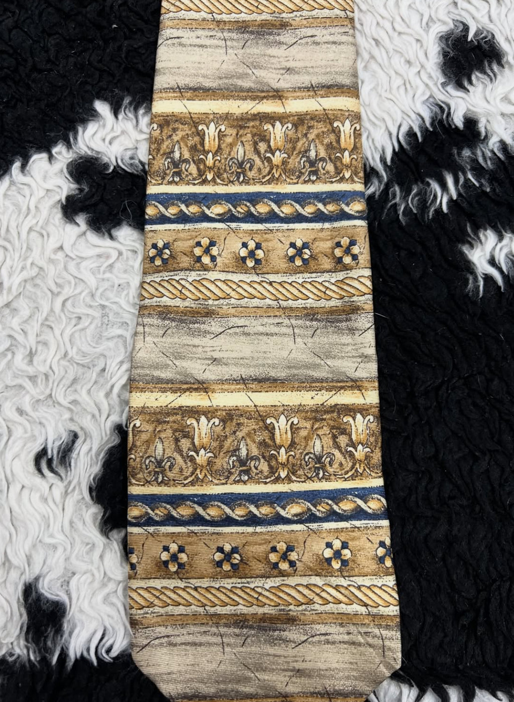 Van Heusen Tie
