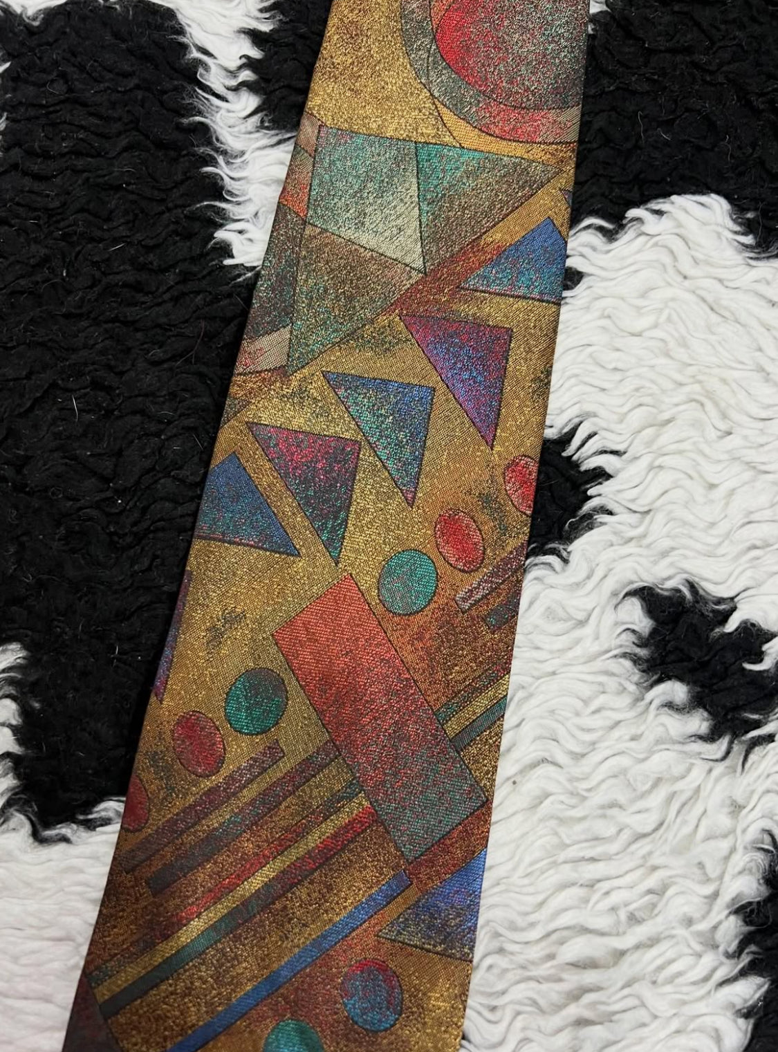 Geometric Embroidered Tie