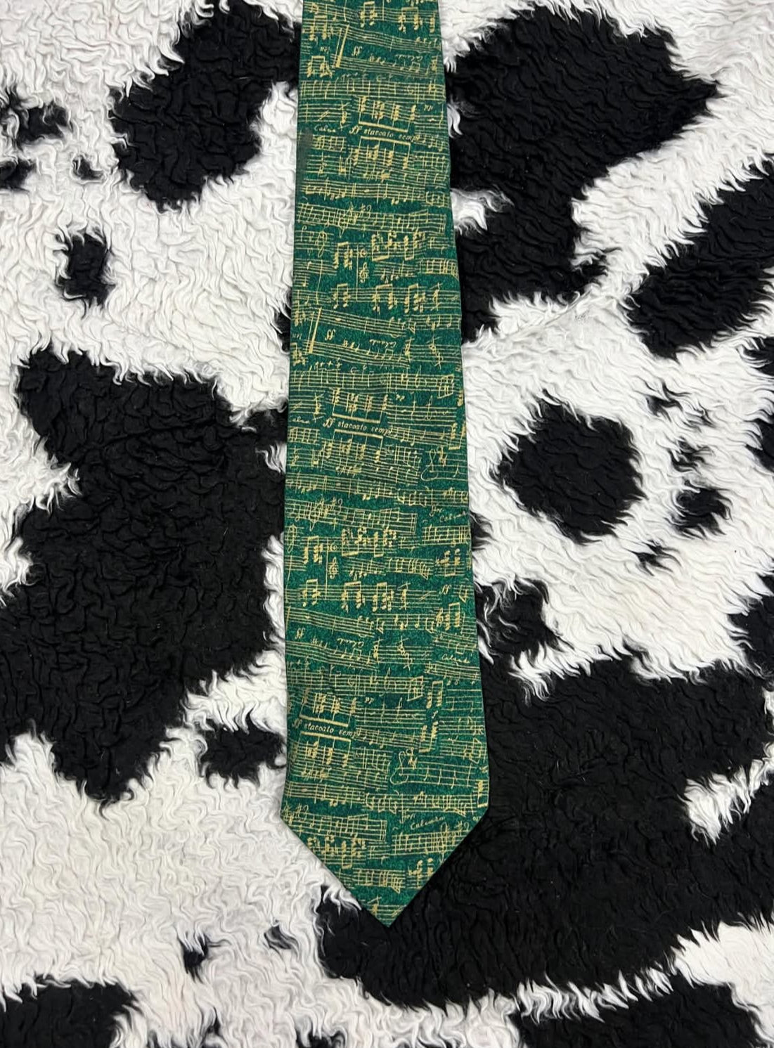 Green Musical Sheet Tie