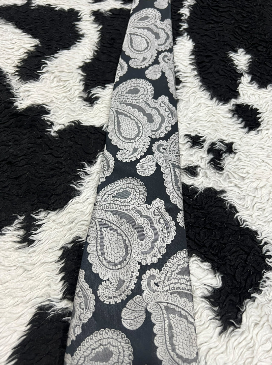 Pierre Cardin Black & Grey Paisley Tie