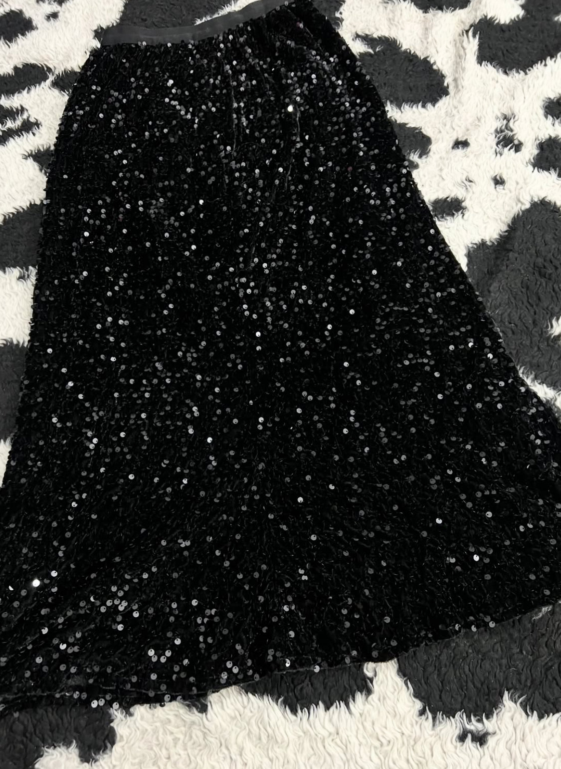 Black Sequins Long Skirt