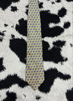 Lillies Tie