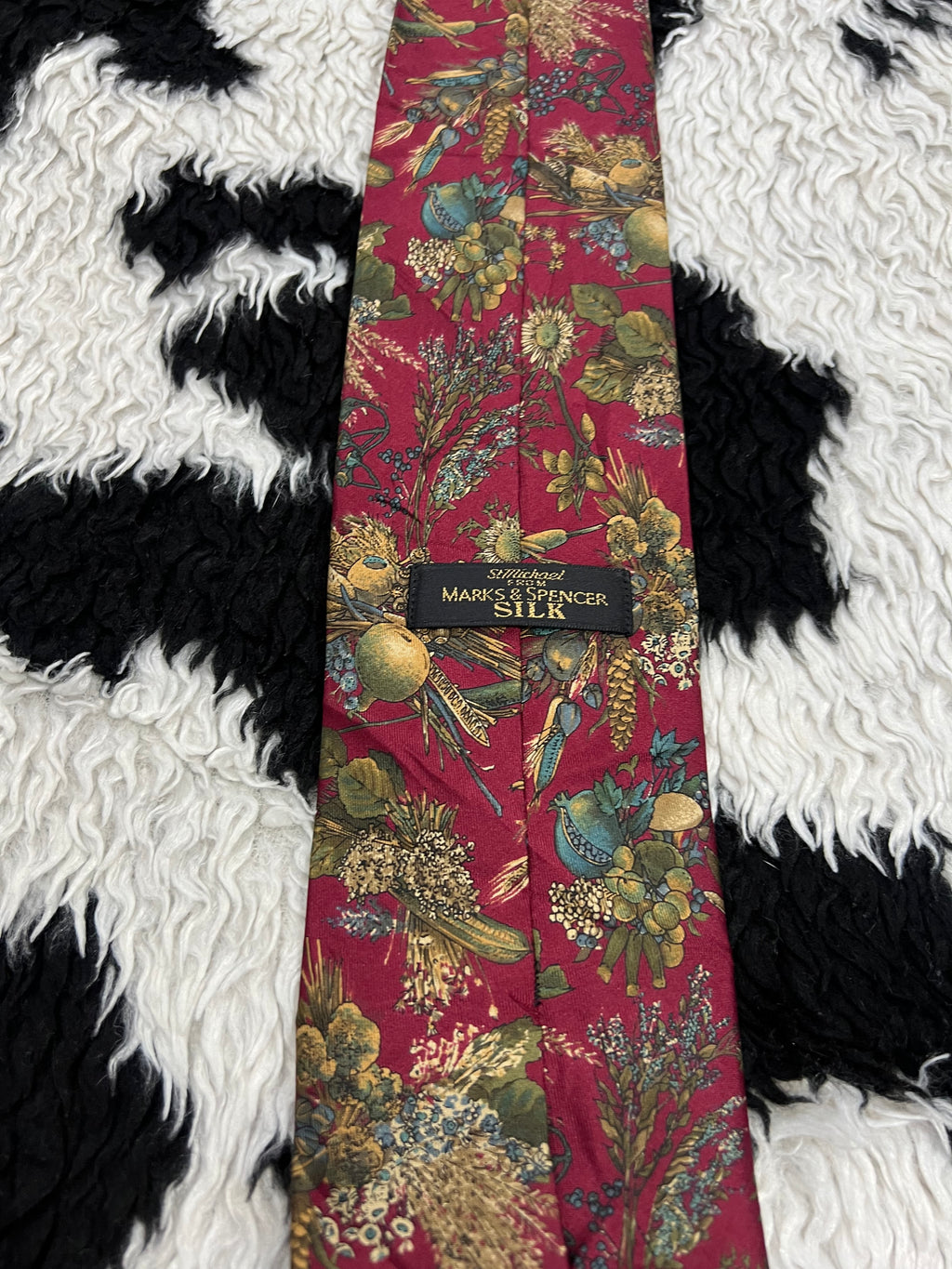 Pomegranate Graphic Tie