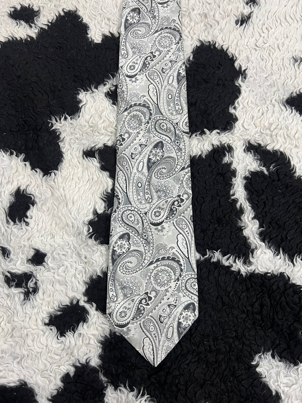 Nubio Black & White Fully Embroidered Paisley Tie