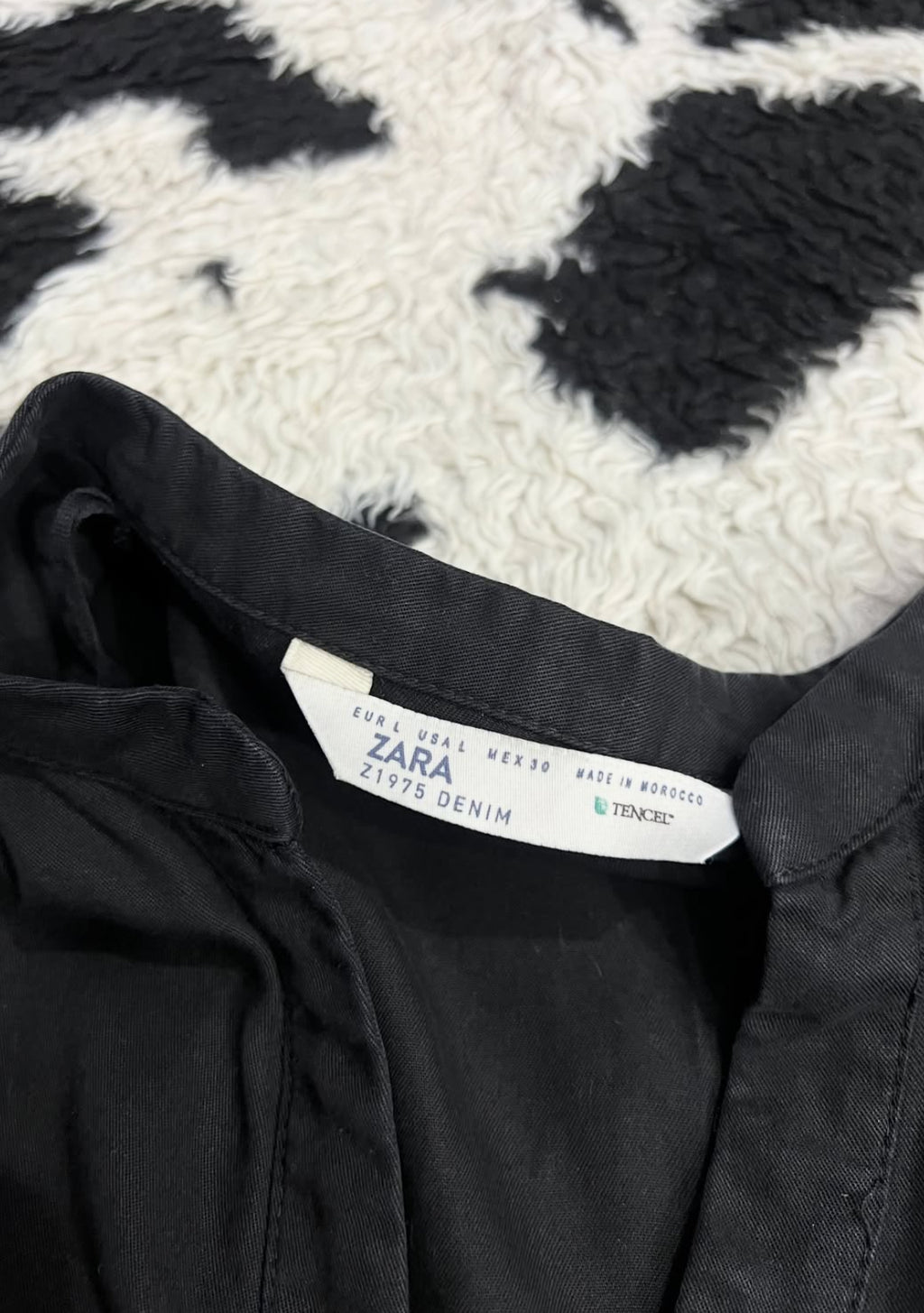 ZARA Women's Black Buttonup