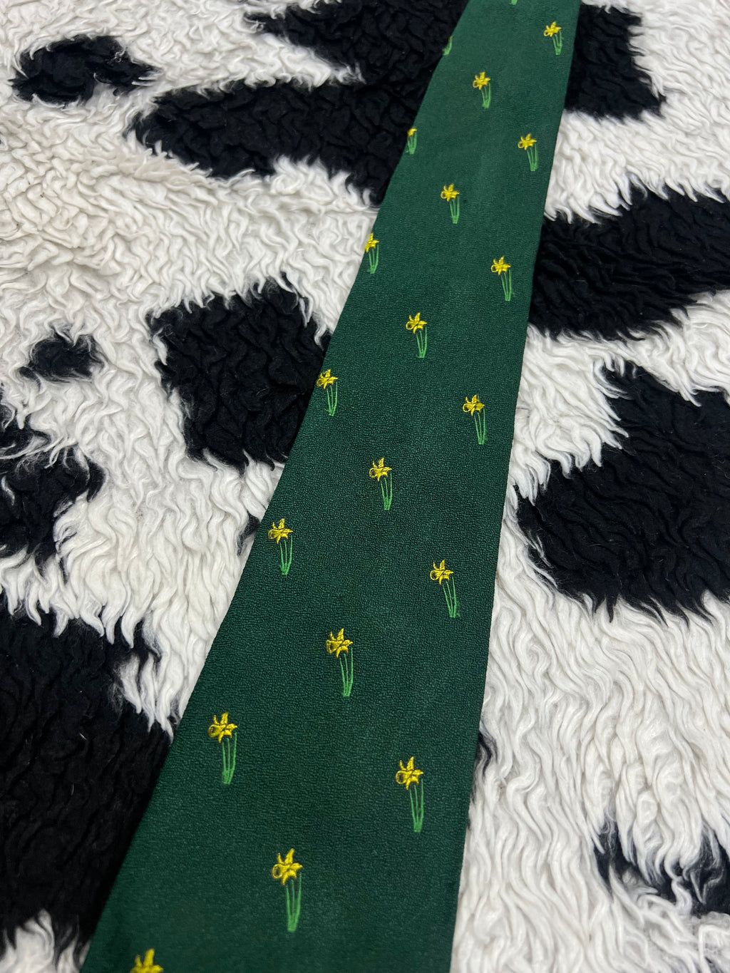 Green Embroidered Flowers Tie