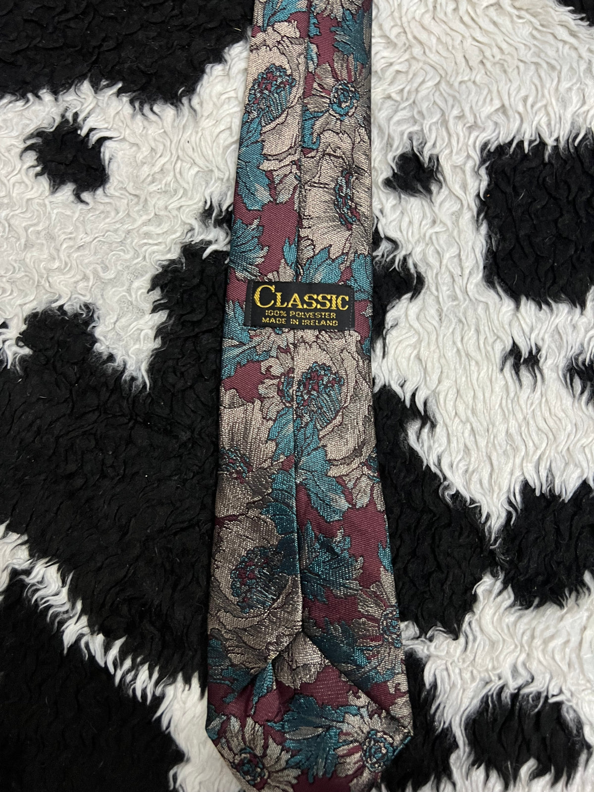 Classic Floral Embroidered Tie