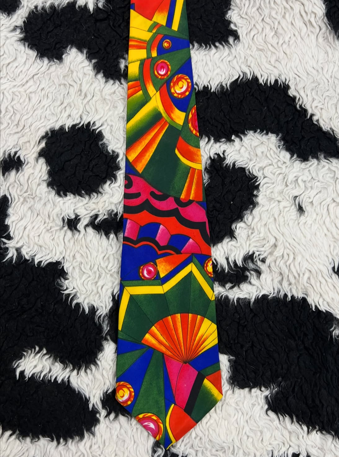 Vibrant Abstract Tie