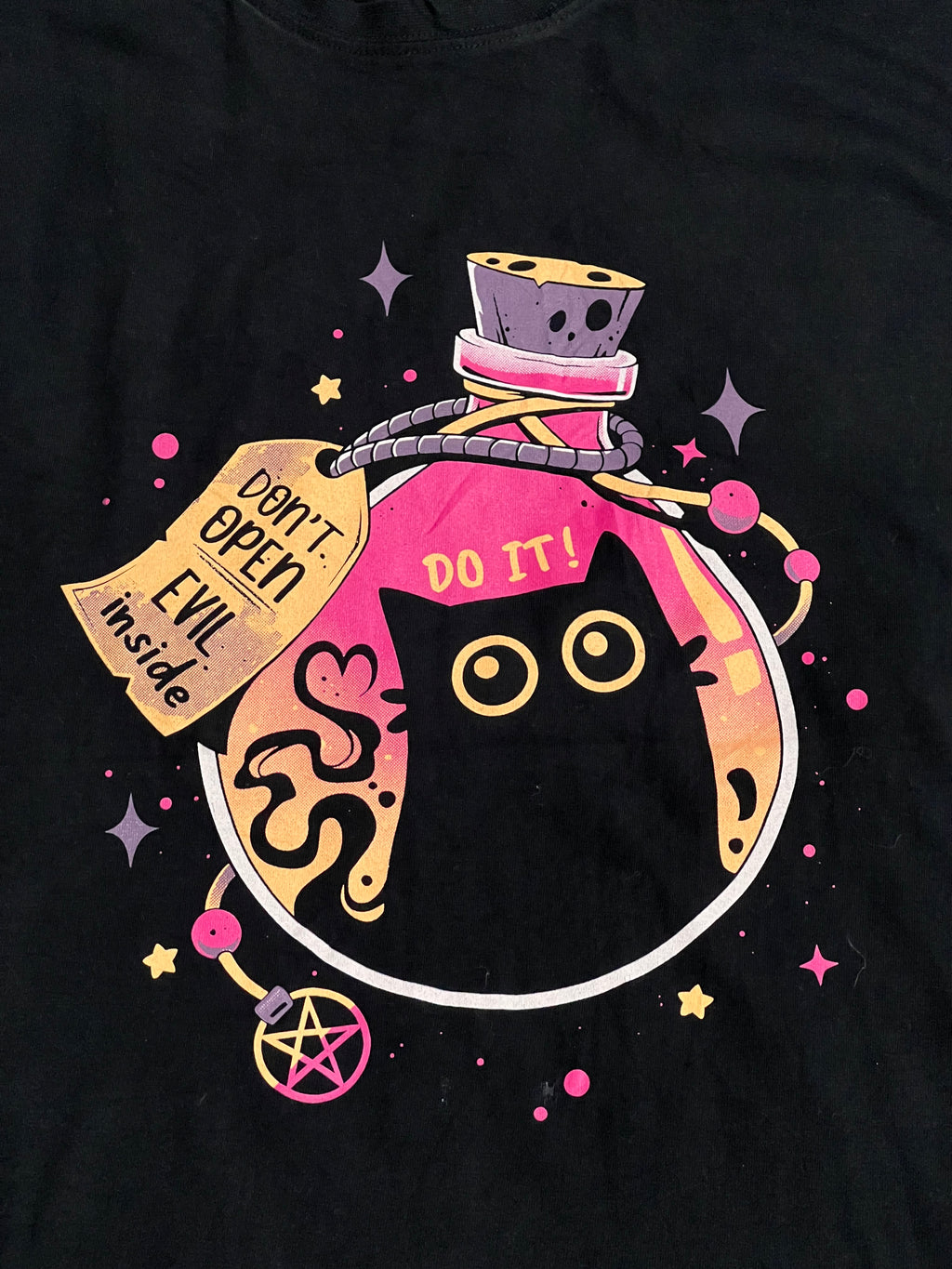 "Don't Open, Evil Inside" Black Cat Tee (Medium - Large)