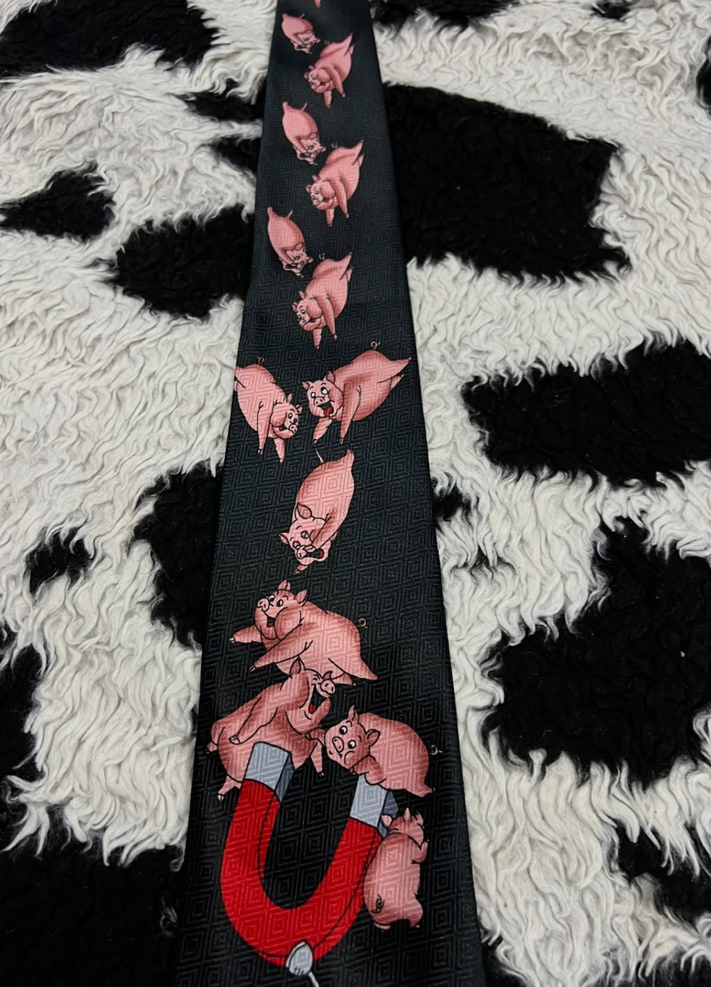 Pigs Magnet Tie