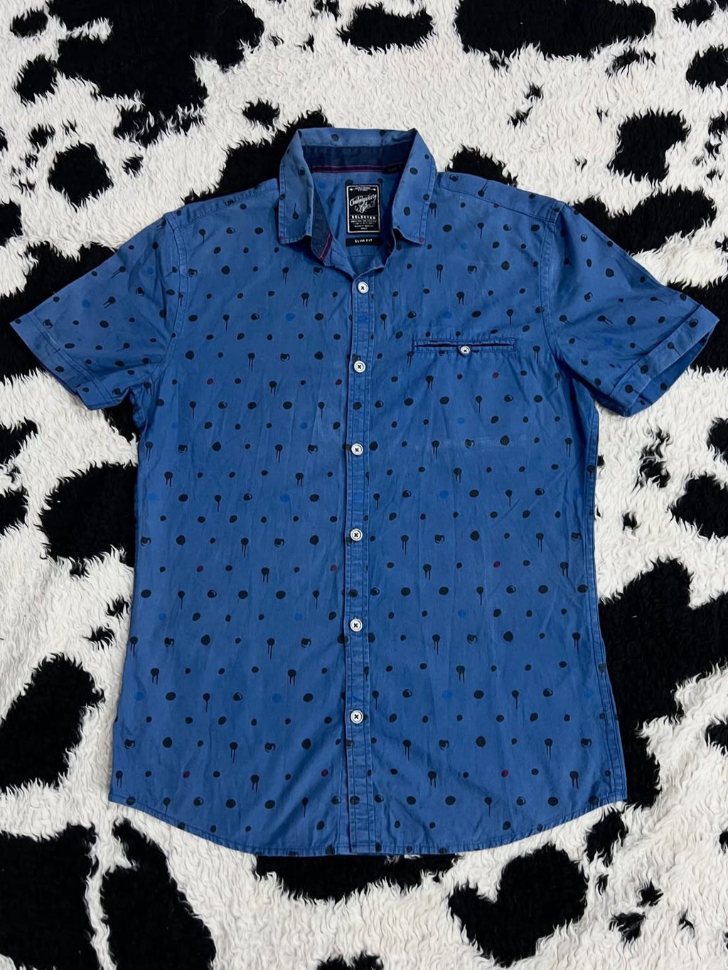 Contemporary Slim-Fit Blue Dotted Buttonup